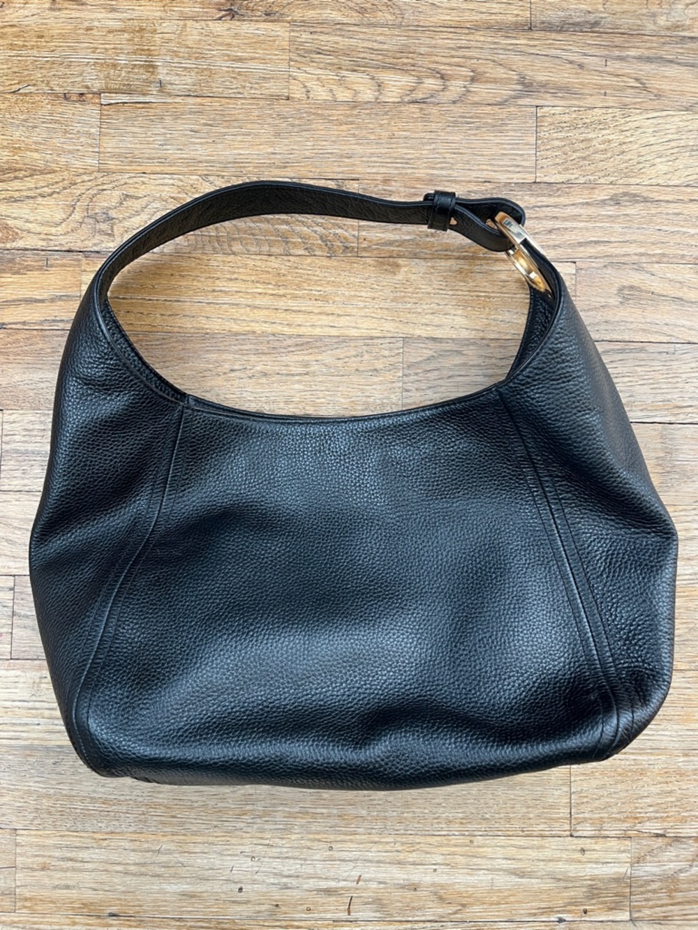 Michael Kors Black Leather Shoulder Hobo with Gold MK Charm - Picture 4 of 8